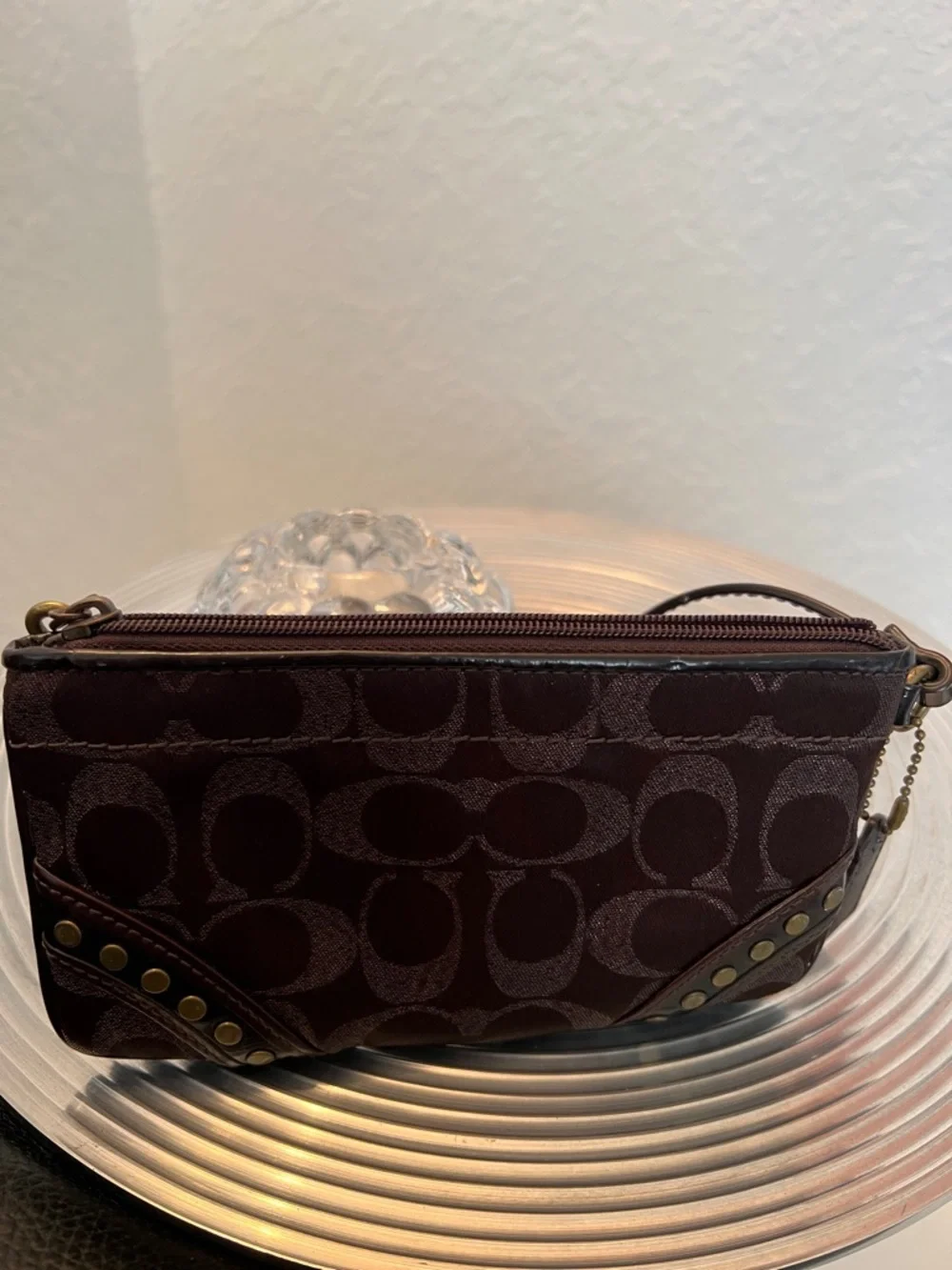 COACH EUC BROWN with BLACK PATENT WRISTLET